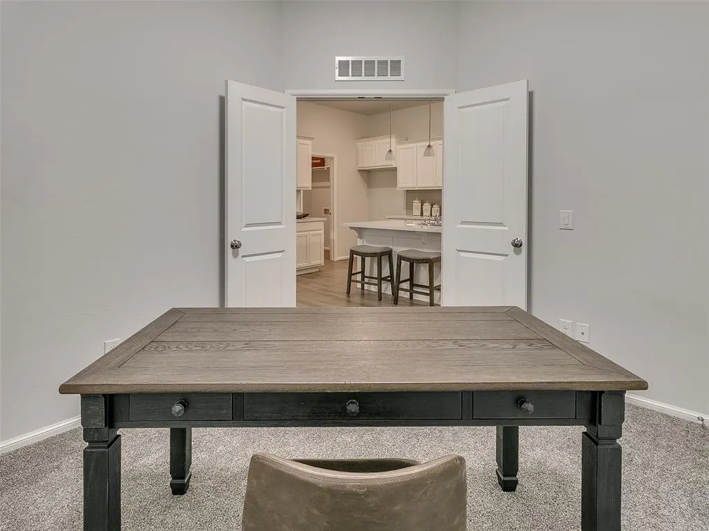 Photo 16 — 2429 Northcreek Lane, Oklahoma City, OK 73128