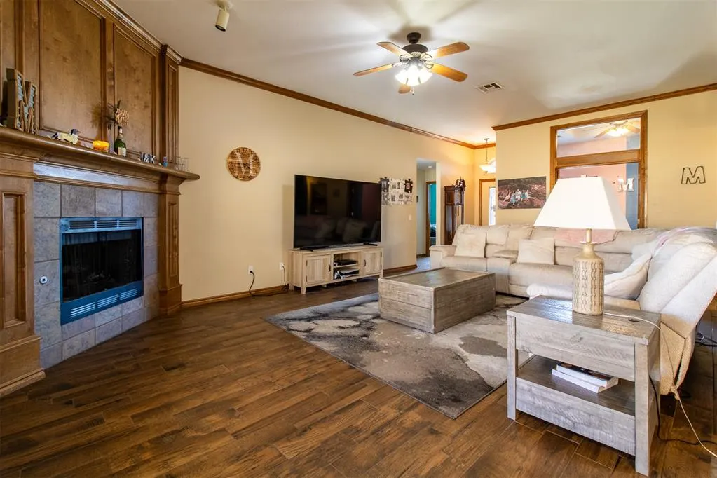 Photo 6 — 1808 January Place, Moore, OK 73160