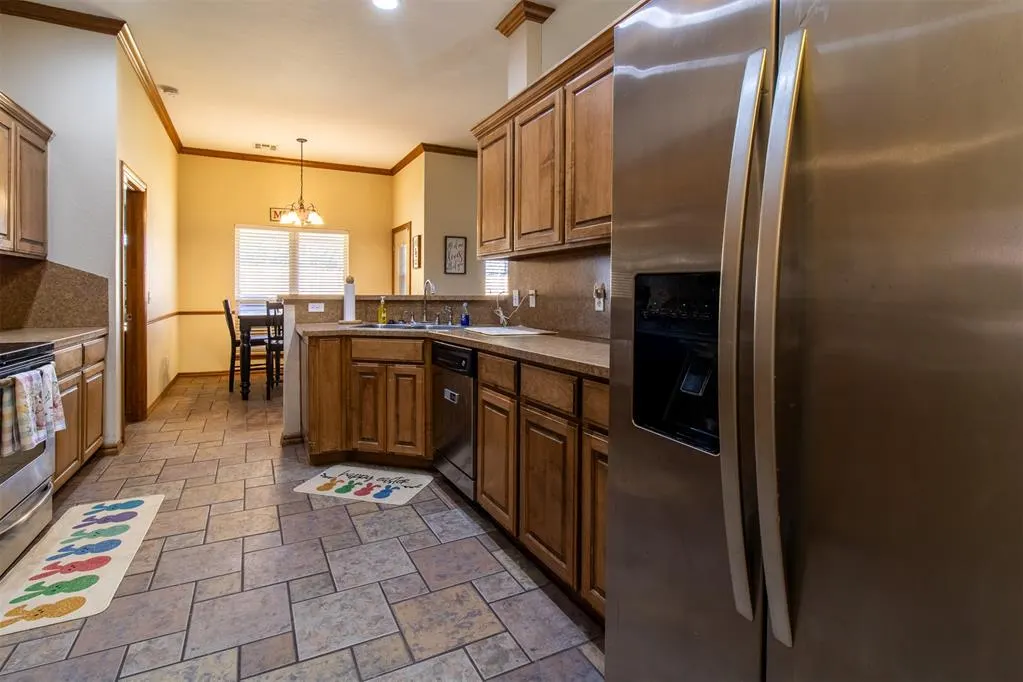 Photo 10 — 1808 January Place, Moore, OK 73160