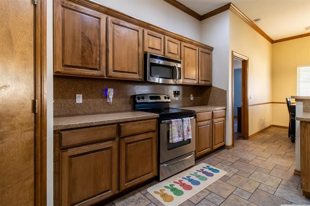 Photo 17 — 1808 January Place, Moore, OK 73160