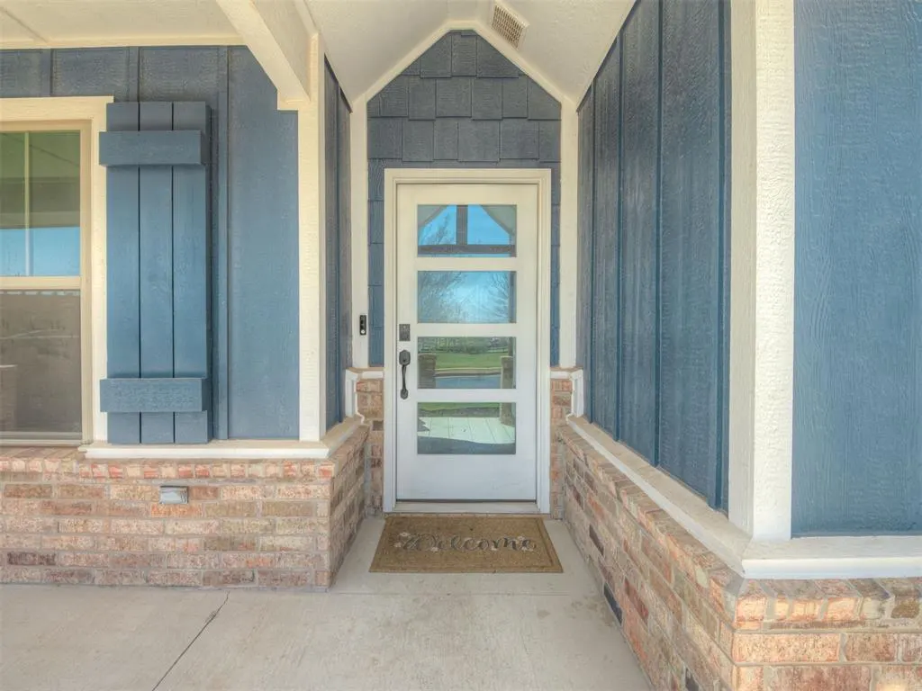 Photo 3 — 803 NE 33rd Street, Moore, OK 73160
