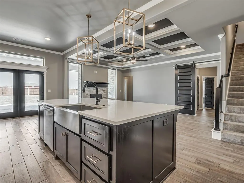 Photo 5 — 803 NE 33rd Street, Moore, OK 73160