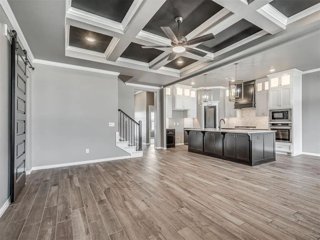 Photo 8 — 803 NE 33rd Street, Moore, OK 73160