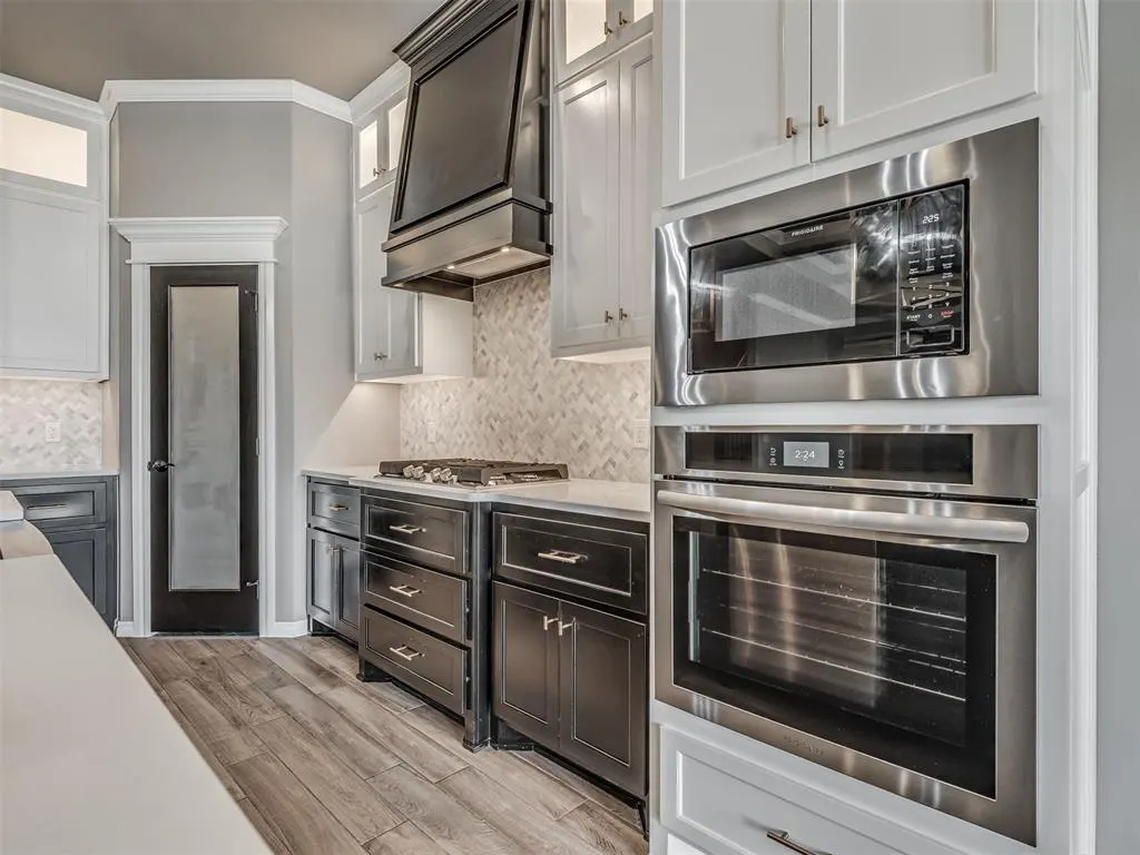 Photo 15 — 803 NE 33rd Street, Moore, OK 73160