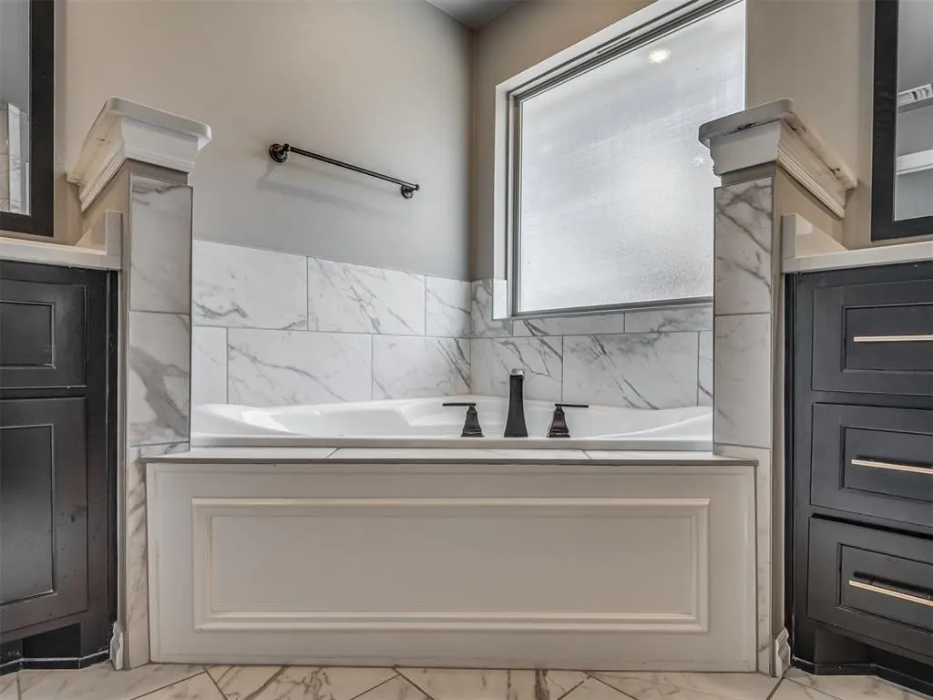 Photo 25 — 803 NE 33rd Street, Moore, OK 73160