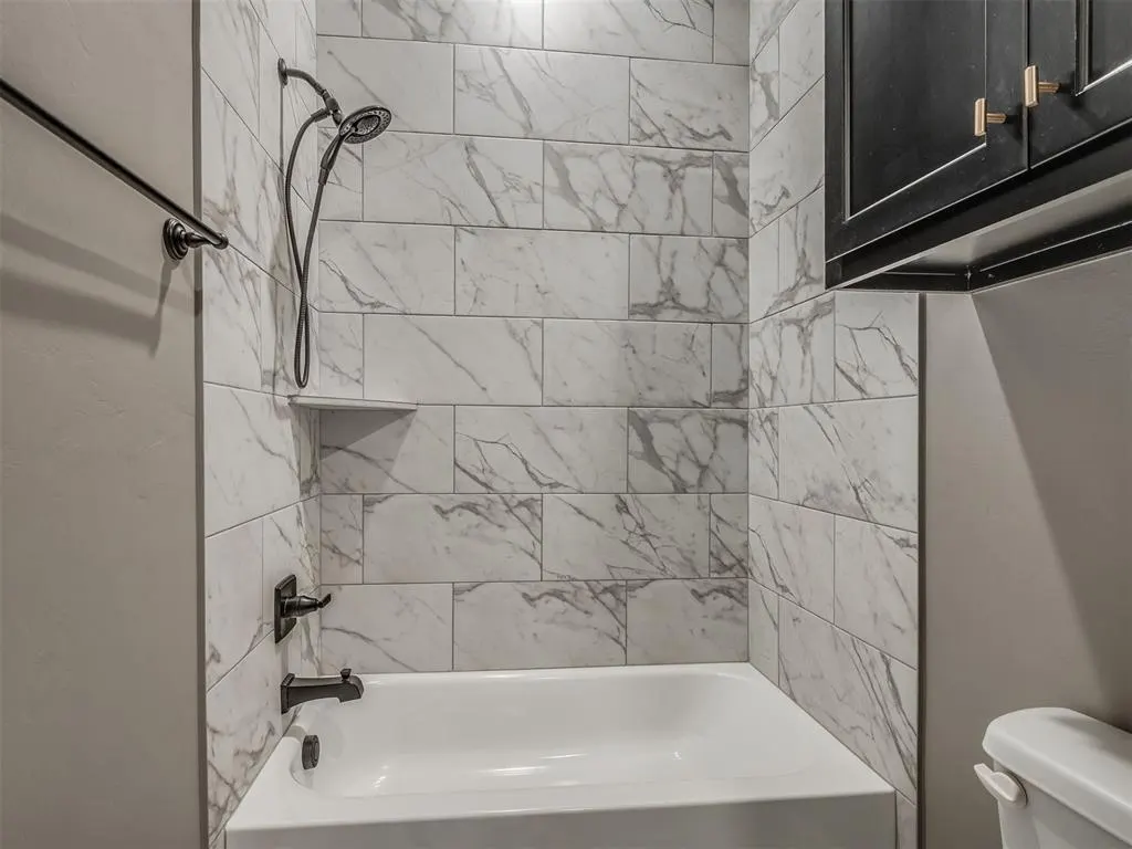 Photo 30 — 803 NE 33rd Street, Moore, OK 73160