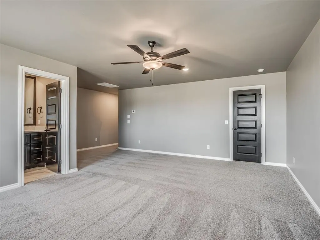 Photo 33 — 803 NE 33rd Street, Moore, OK 73160