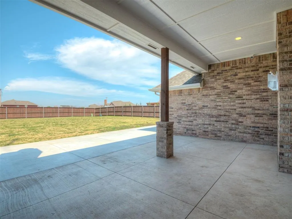 Photo 39 — 803 NE 33rd Street, Moore, OK 73160