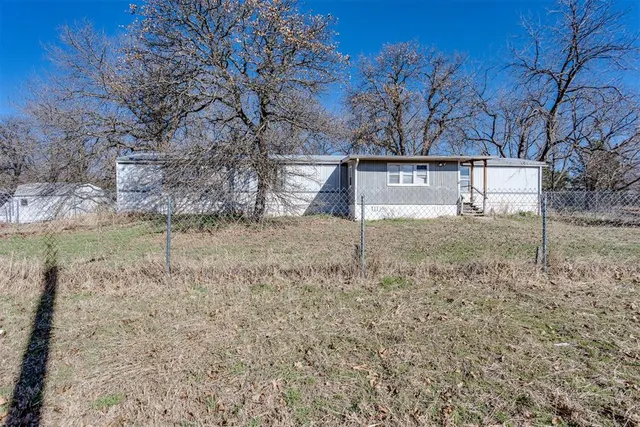 Photo 3 — 8801 Alexis Lane, Jones, OK 73049