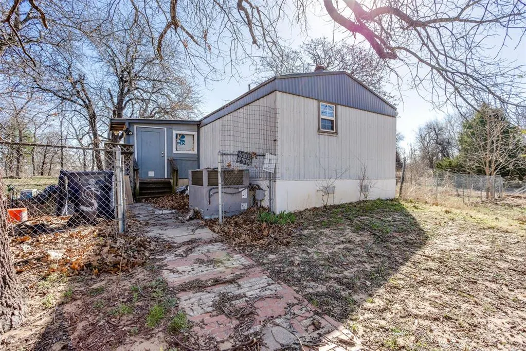 Photo 24 — 8801 Alexis Lane, Jones, OK 73049