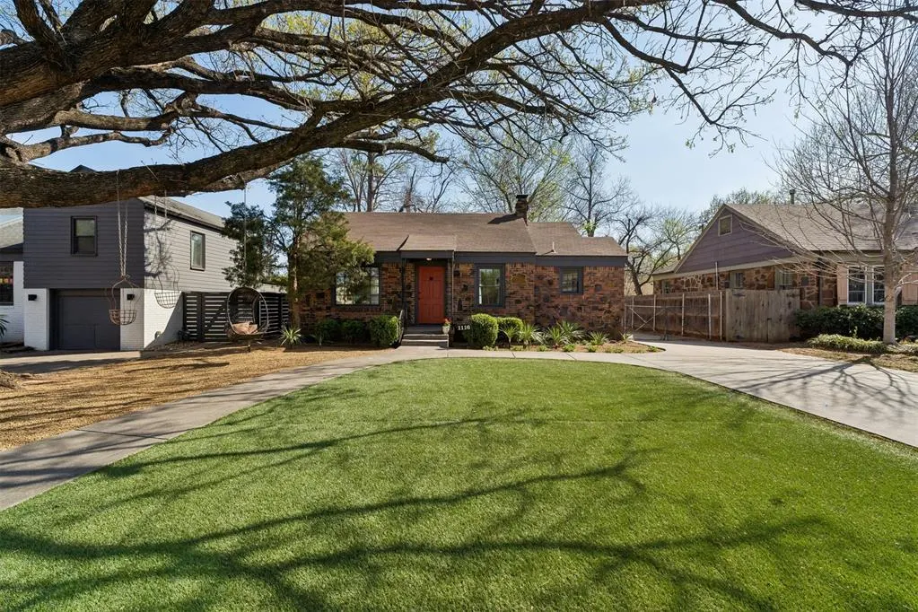 Photo 5 — 1116 Woodlawn Place, Oklahoma City, OK 73118