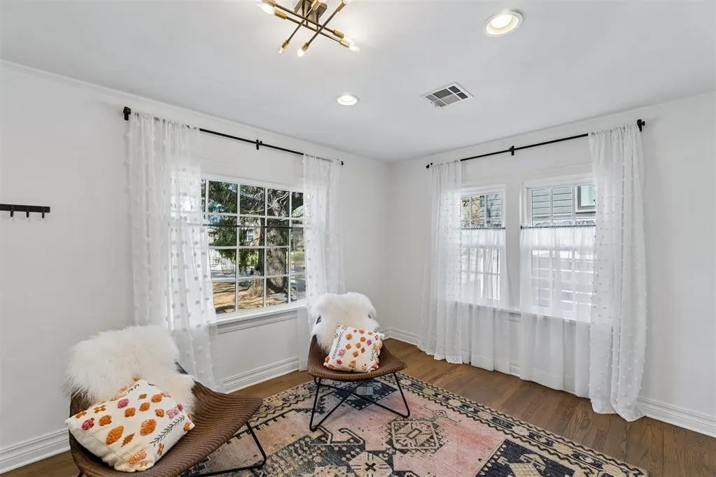Photo 13 — 1116 Woodlawn Place, Oklahoma City, OK 73118