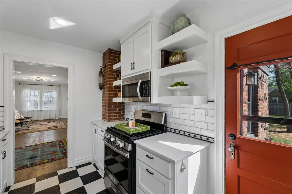 Photo 18 — 1116 Woodlawn Place, Oklahoma City, OK 73118
