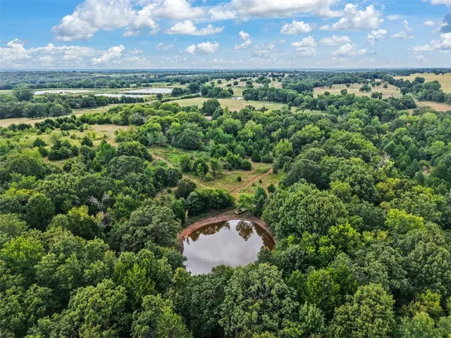 Photo 3 — 41587 Skelly Road, Asher, OK 74826