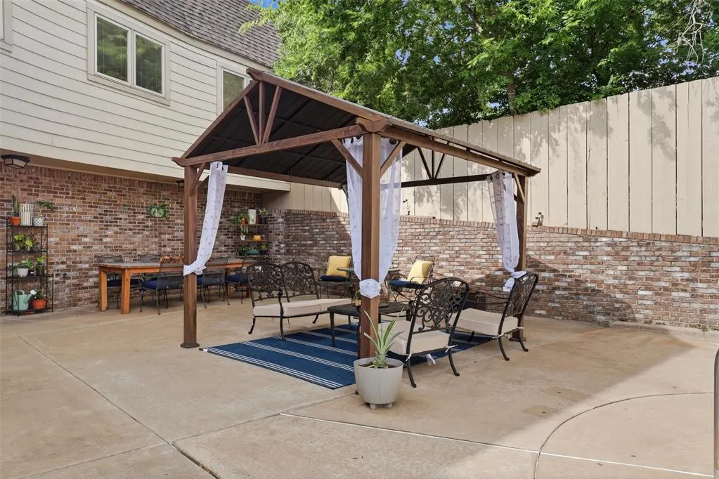 Photo 9 — 1700 Augusta Drive, Ada, OK 74820