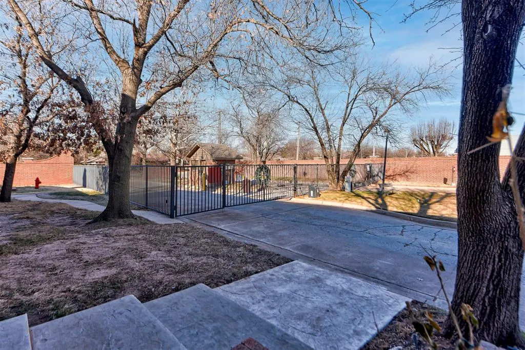 Photo 48 — 11300 N Pennsylvania Avenue 103, Oklahoma City, OK 73120