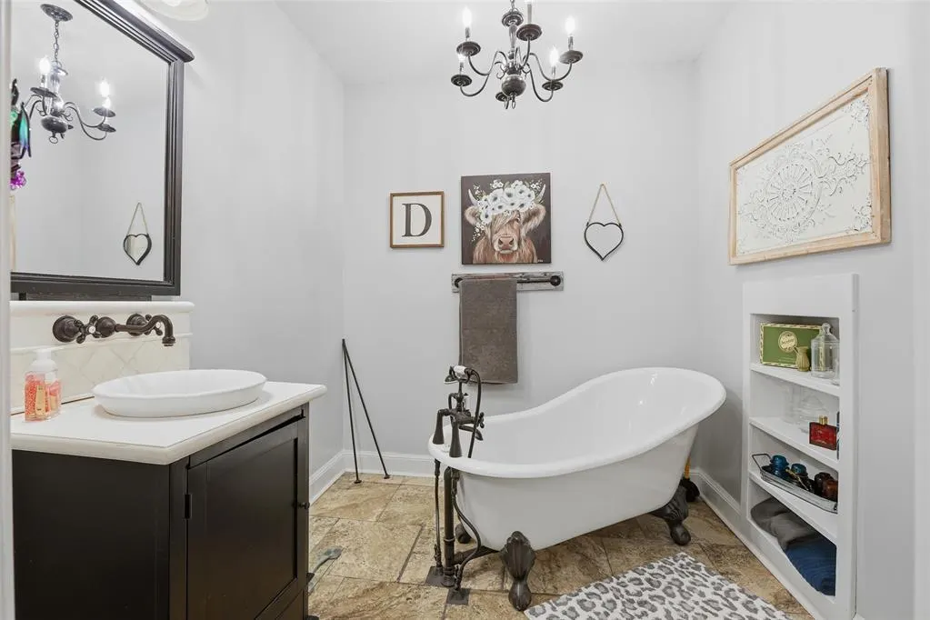 Photo 17 — 420 E Main Street, Stroud, OK 74079