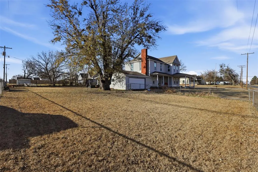 Photo 22 — 420 E Main Street, Stroud, OK 74079