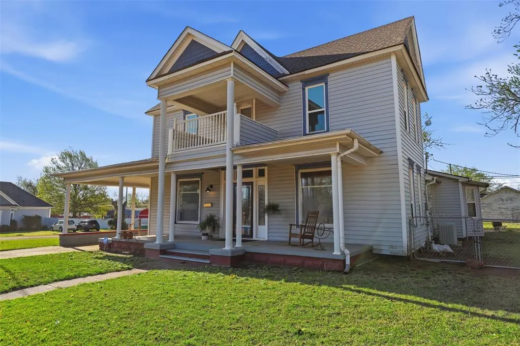Front exterior — 420 E Main Street, Stroud, OK 74079