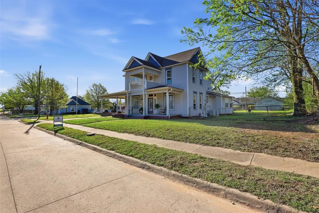Photo 26 — 420 E Main Street, Stroud, OK 74079