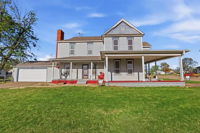 Photo 2 — 420 E Main Street, Stroud, OK 74079
