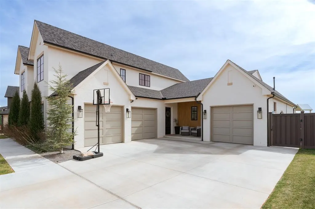 Photo 3 — 6308 NW 148th Street, Oklahoma City, OK 73142
