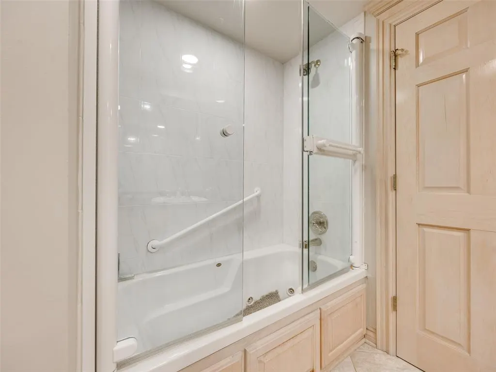 Photo 36 — 3933 Charing Cross Court, Norman, OK 73072
