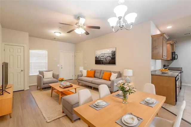 Photo 3 — 1018 SW 92nd Street, Oklahoma City, OK 73139