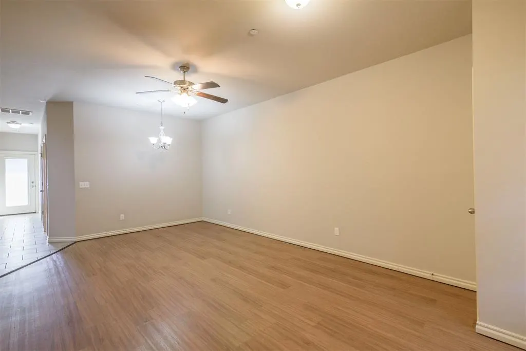 Photo 5 — 1018 SW 92nd Street, Oklahoma City, OK 73139