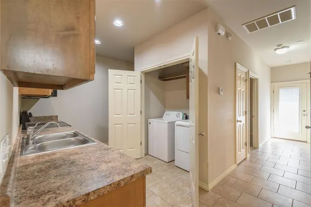 Photo 7 — 1018 SW 92nd Street, Oklahoma City, OK 73139