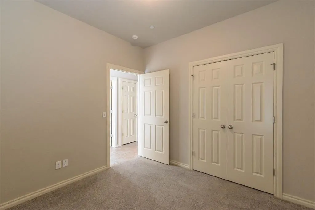 Photo 18 — 1018 SW 92nd Street, Oklahoma City, OK 73139