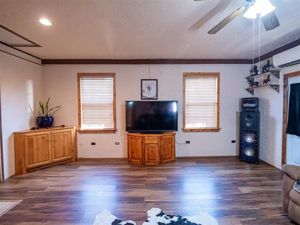 Photo 21 — 115465 S 4302 Road, Porum, OK 74455