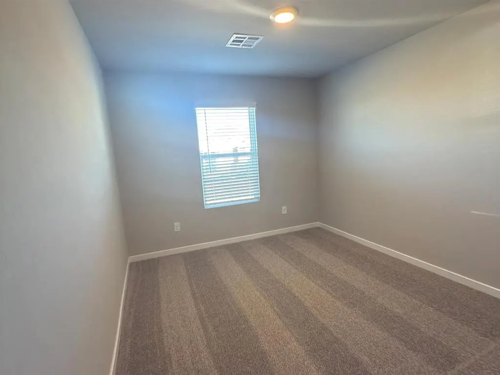 Photo 16 — 2924 Firefly Drive, Yukon, OK 73099