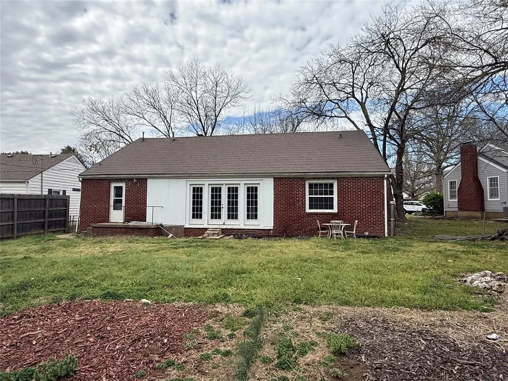 Photo 5 — 1628 S Dewey Avenue, Bartlesville, OK 74003