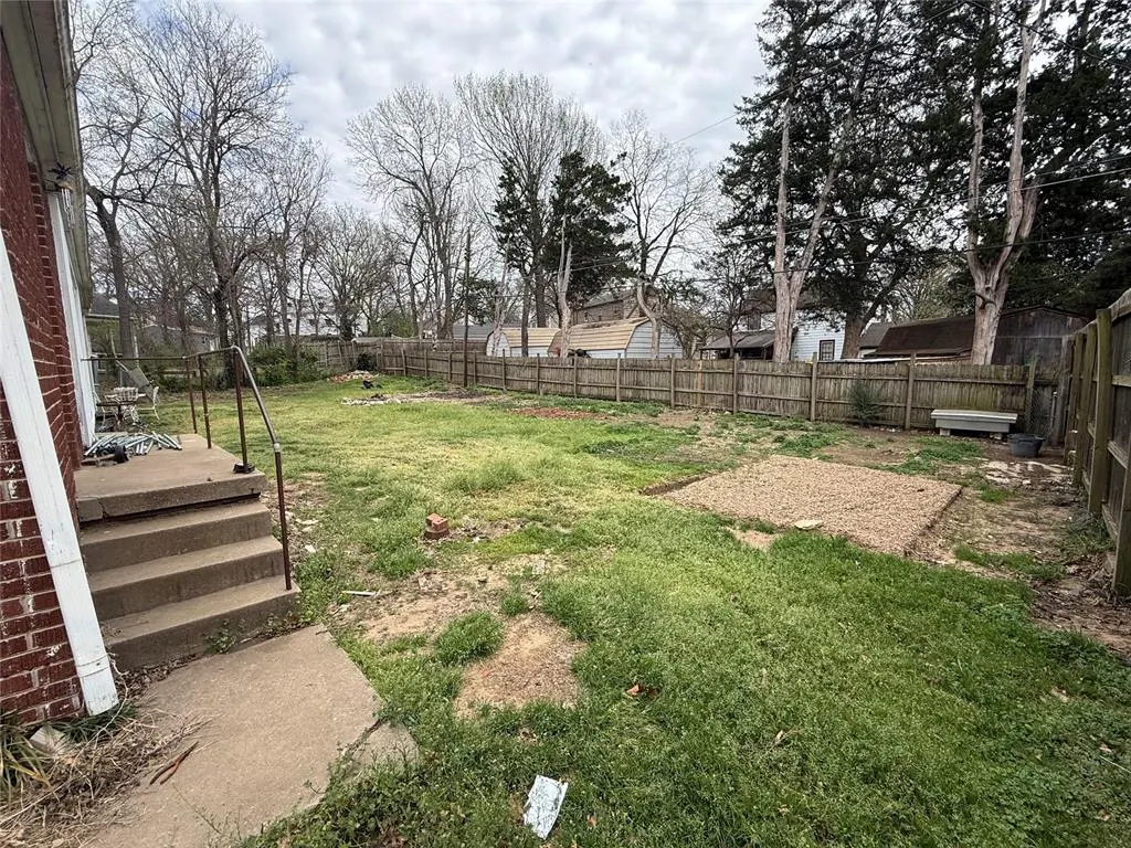 Photo 6 — 1628 S Dewey Avenue, Bartlesville, OK 74003