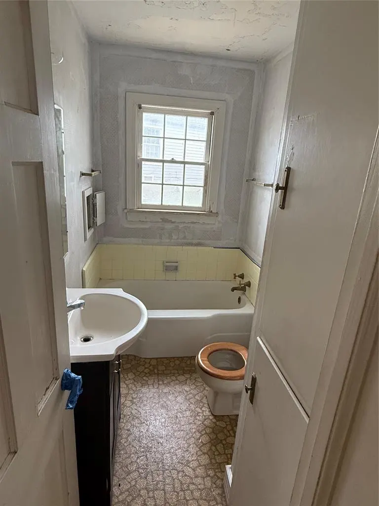 Photo 24 — 1628 S Dewey Avenue, Bartlesville, OK 74003