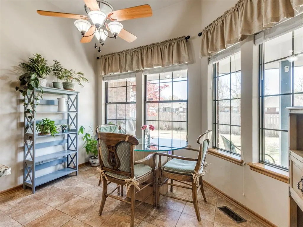 Photo 11 — 1424 Jamestown, Edmond, OK 73003