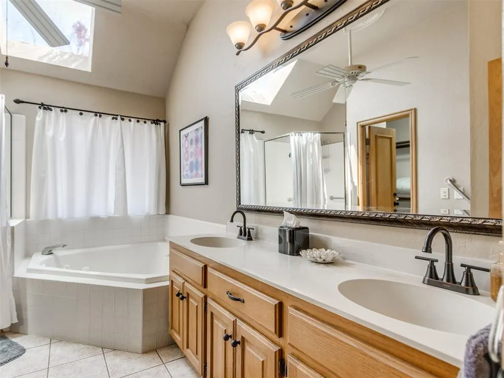 Photo 13 — 1424 Jamestown, Edmond, OK 73003