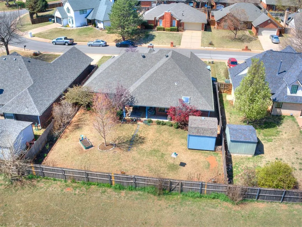 Photo 21 — 1424 Jamestown, Edmond, OK 73003