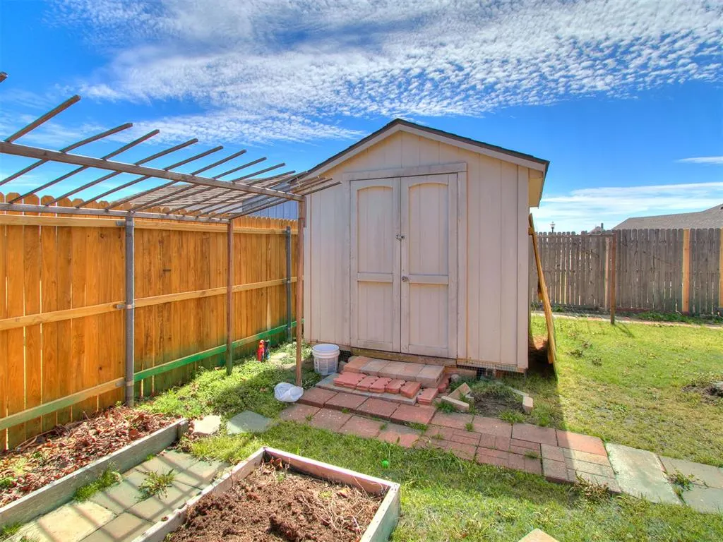 Photo 41 — 2820 SW 92nd Court, Oklahoma City, OK 73159