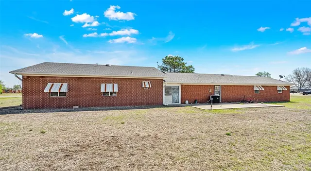 Photo 6 — 210 Chickasha Avenue, Amber, OK 73004