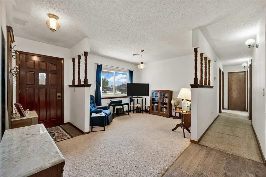 Photo 12 — 210 Chickasha Avenue, Amber, OK 73004