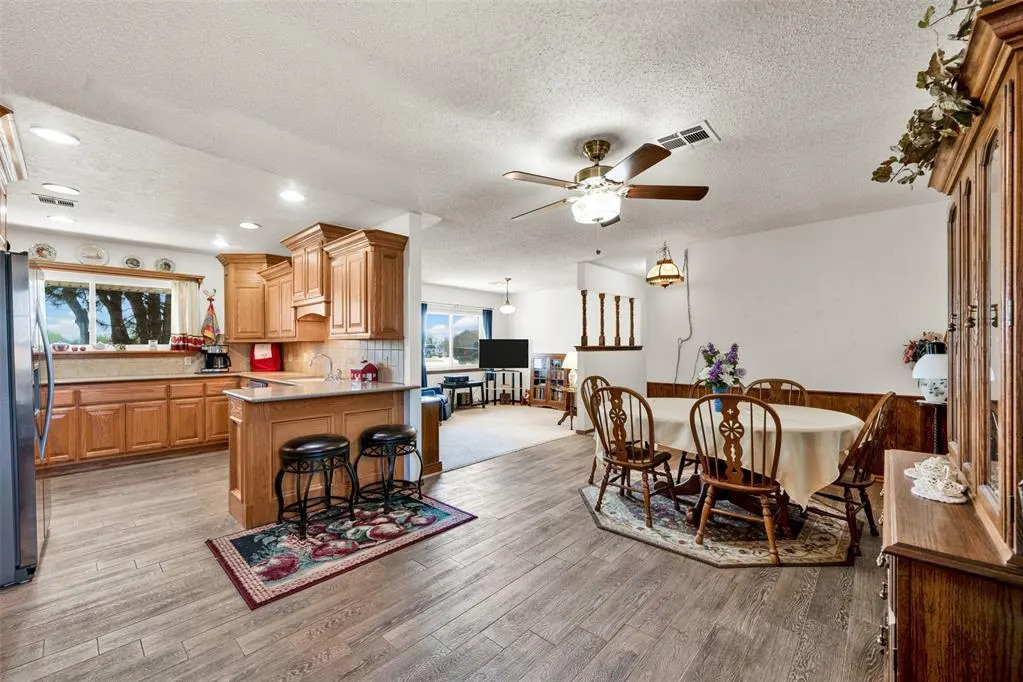 Photo 15 — 210 Chickasha Avenue, Amber, OK 73004