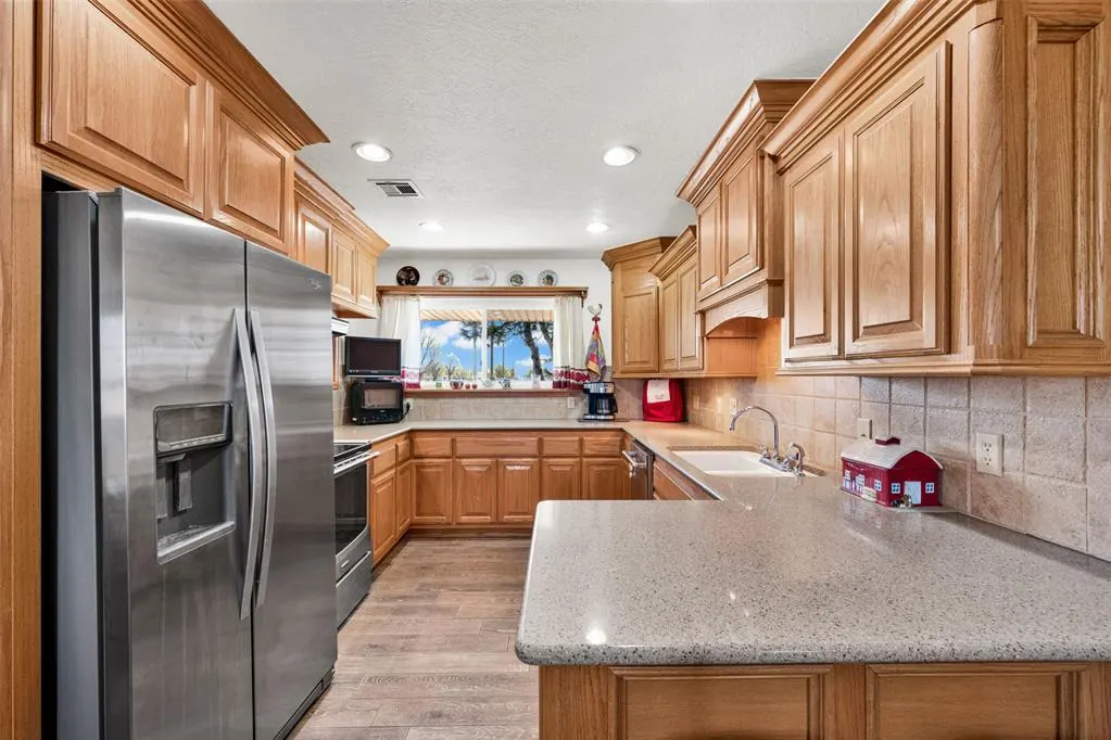 Photo 16 — 210 Chickasha Avenue, Amber, OK 73004