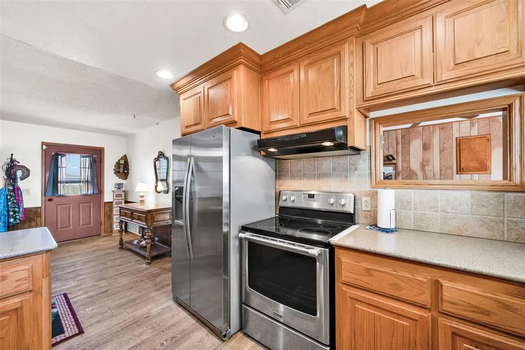 Photo 18 — 210 Chickasha Avenue, Amber, OK 73004