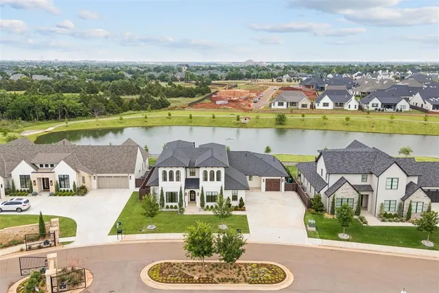 Photo 2 — 15024 Annecy Boulevard, Oklahoma City, OK 73142