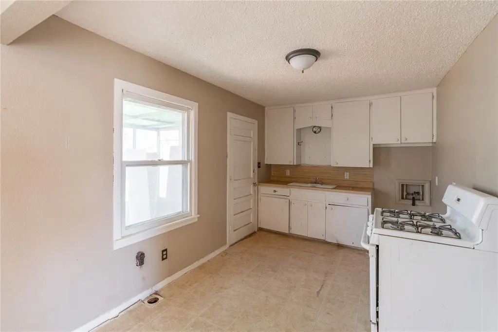 Photo 3 — 3305 SE 21st Street, Oklahoma City, OK 73115