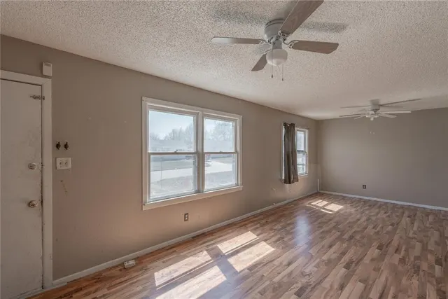 Photo 7 — 3305 SE 21st Street, Oklahoma City, OK 73115