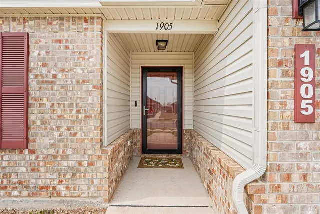 Photo 5 — 1905 Mason Lane, Oklahoma City, OK 73127