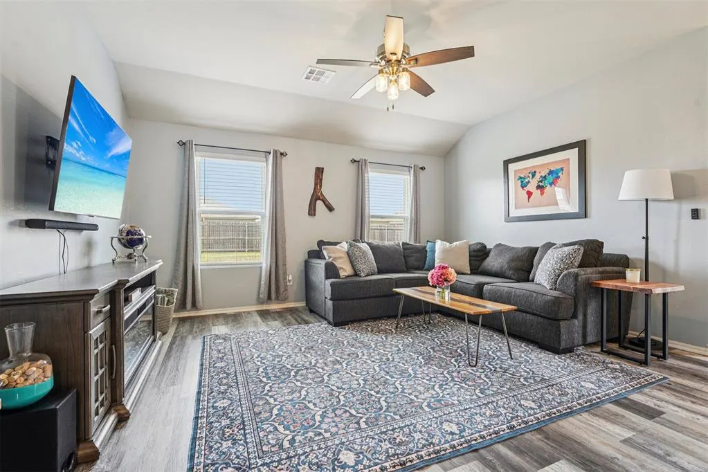 Photo 6 — 1905 Mason Lane, Oklahoma City, OK 73127